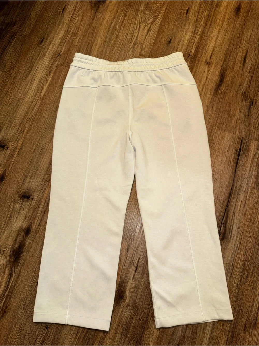 Lululemon cropped off white pants